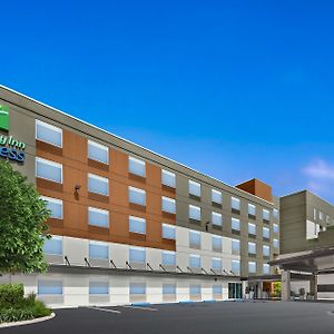 Holiday Inn Express Fort Lauderdale Cruise-Airport By Ihg